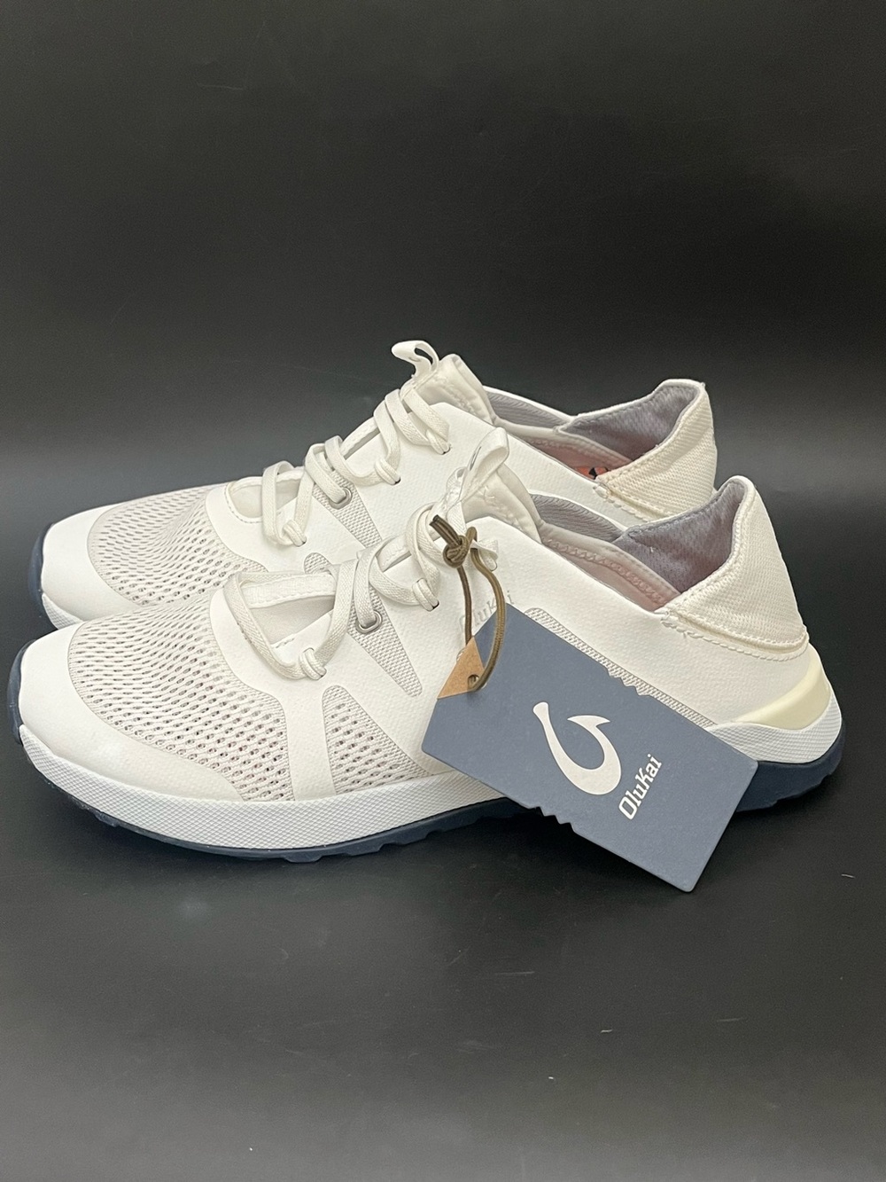 OluKai Huia Womens US Sz 10 Mesh White Sneakers Shoes - New with Tag